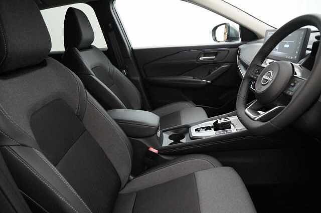 Nissan Qashqai 1.5 190 e-Power N-Connecta Auto with Glass Roof + Nav and 360 View Cameras
