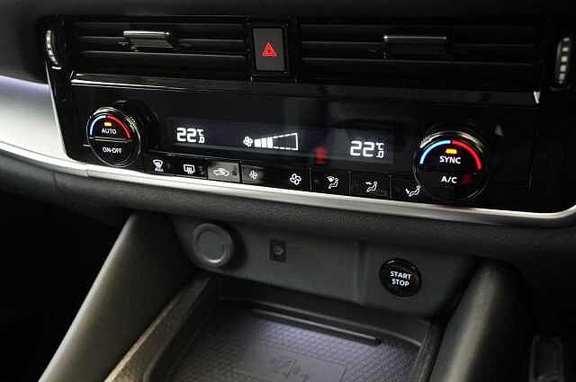 Nissan Qashqai 1.5 190 e-Power N-Connecta Auto with Glass Roof + Nav and 360 View Cameras