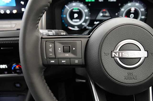 Nissan Qashqai 1.5 190 e-Power N-Connecta Auto with Glass Roof + Nav and 360 View Cameras