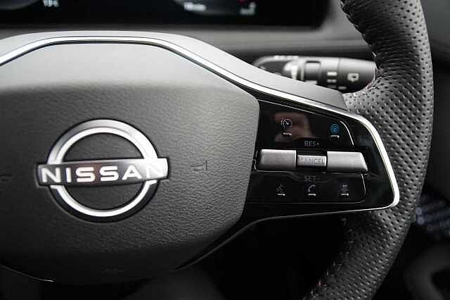 Nissan ARIYA 63KW Advance Auto with Sky Roof Pack Upgrade + Sat Nav and 360 Cameras