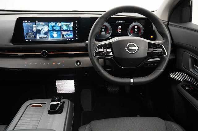 Nissan ARIYA 63KW Advance Auto with Sky Roof Pack Upgrade + Sat Nav and 360 Cameras