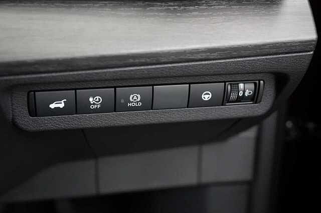 Nissan ARIYA 63KW Advance Auto with Sky Roof Pack Upgrade + Sat Nav and 360 Cameras