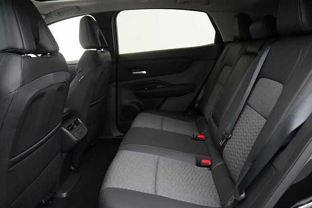 Nissan ARIYA 63KW Advance Auto with Sky Roof Pack Upgrade + Sat Nav and 360 Cameras