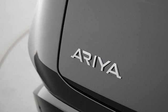 Nissan ARIYA 63KW Advance Auto with Sky Roof Pack Upgrade + Sat Nav and 360 Cameras