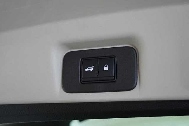 Nissan ARIYA 63KW Advance Auto with Sky Roof Pack Upgrade + Sat Nav and 360 Cameras