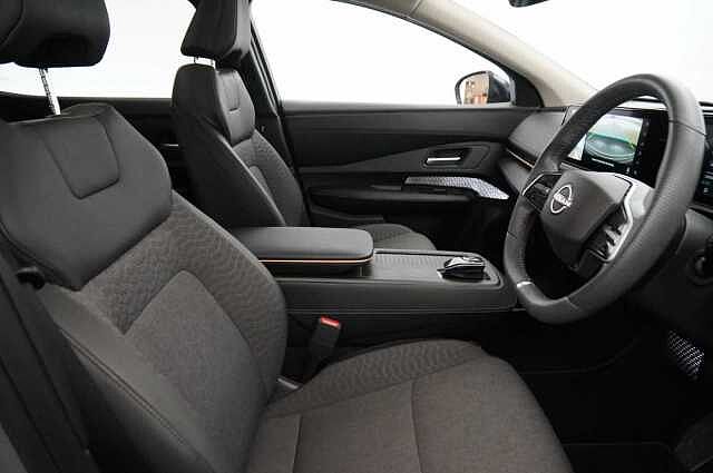 Nissan ARIYA 63KW Advance Auto with Sky Roof Pack Upgrade + Sat Nav and 360 Cameras