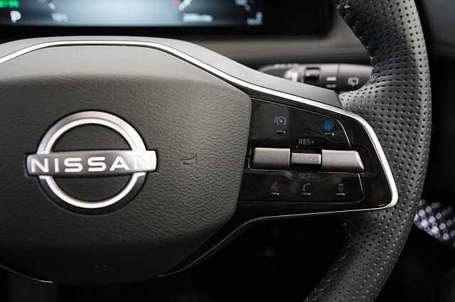 Nissan ARIYA 63KW Advance Auto with Sky Roof Pack Upgrade + Sat Nav and 360 Cameras