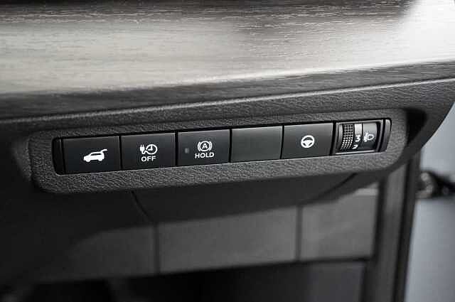 Nissan ARIYA 63KW Advance Auto with Sky Roof Pack Upgrade + Sat Nav and 360 Cameras