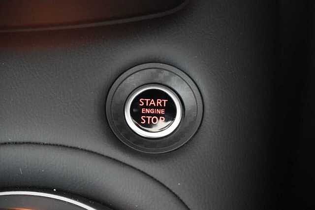 Nissan Juke 1.0 DIG-T 114 N-Connecta with Sat Nav and Rear View Camera