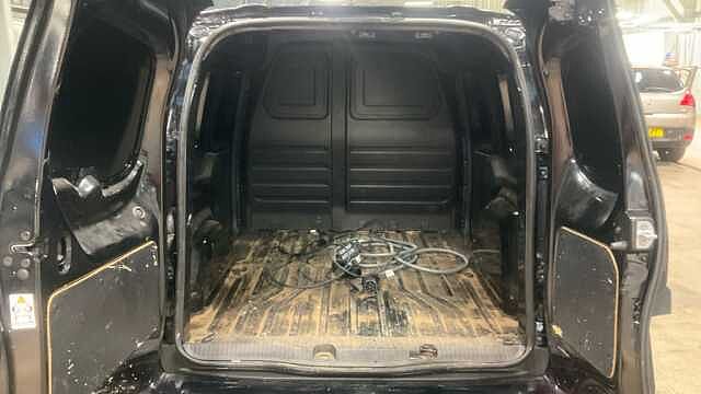 Nissan Townstar EV 45KW Tekna Auto L1 Van with Sat Nav and Rear View Camera