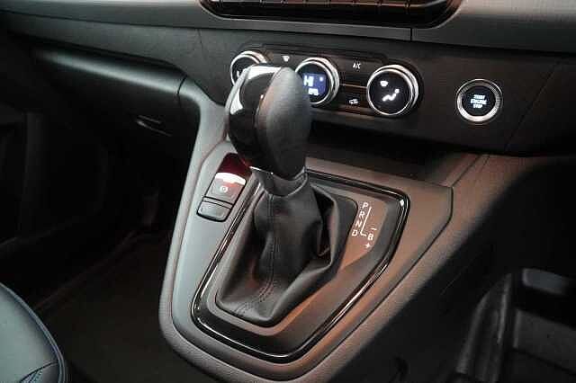 Nissan Townstar EV 45KW Tekna Auto L1 Van with Sat Nav and Rear View Camera