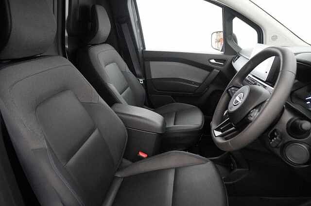 Nissan Townstar EV 45KW Tekna Auto L1 Van with Sat Nav and Rear View Camera