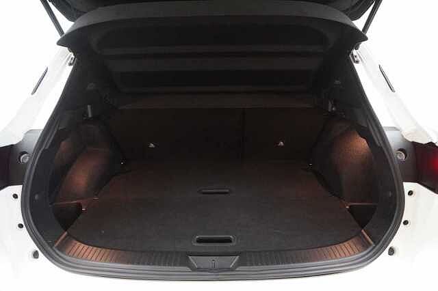 Nissan Qashqai 1.3 DIG-T MH 158 N-Connecta X-Tronic Auto with Sat Nav and 360 View Cameras