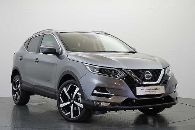 Nissan Qashqai 1.7 dCi 150 4WD Tekna with Panoramic Glass Roof and Drive Assist Pack