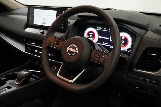 Nissan X-Trail 1.5 VC-T MH 163 N-Connecta X-Tronic Auto with 5 Seats + Nav and 360 Cameras