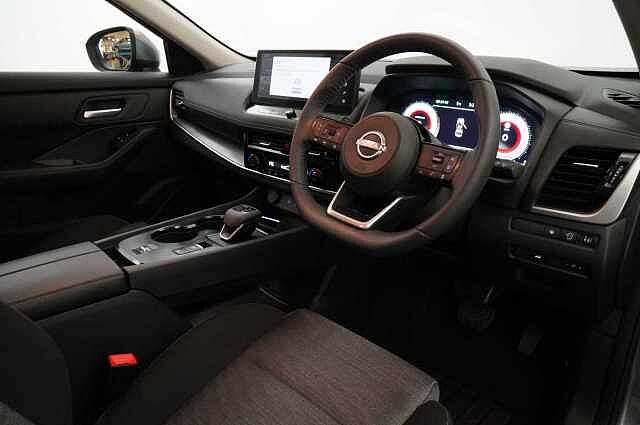 Nissan X-Trail 1.5 VC-T MH 163 N-Connecta X-Tronic Auto with 5 Seats + Nav and 360 Cameras