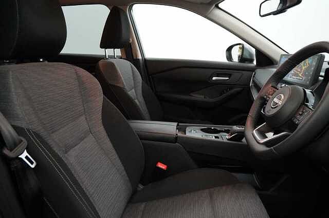 Nissan X-Trail 1.5 VC-T MH 163 N-Connecta X-Tronic Auto with 5 Seats + Nav and 360 Cameras