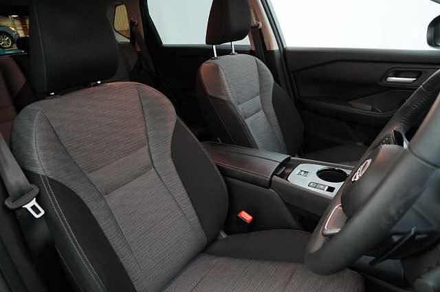 Nissan X-Trail 1.5 VC-T MH 163 N-Connecta X-Tronic Auto with 5 Seats + Nav and 360 Cameras