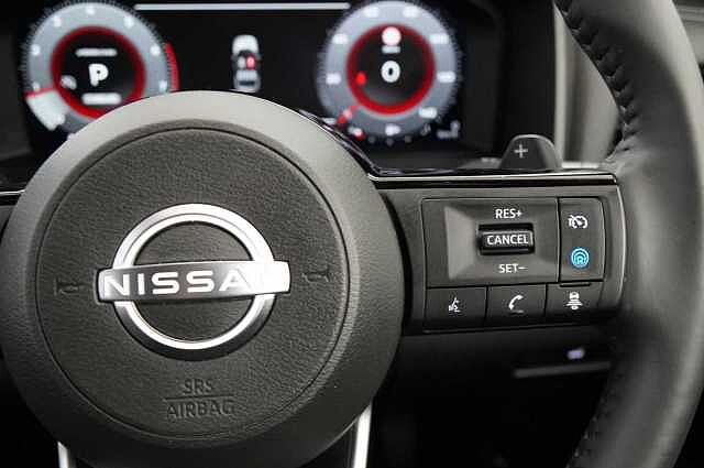 Nissan X-Trail 1.5 VC-T MH 163 N-Connecta X-Tronic Auto with 5 Seats + Nav and 360 Cameras