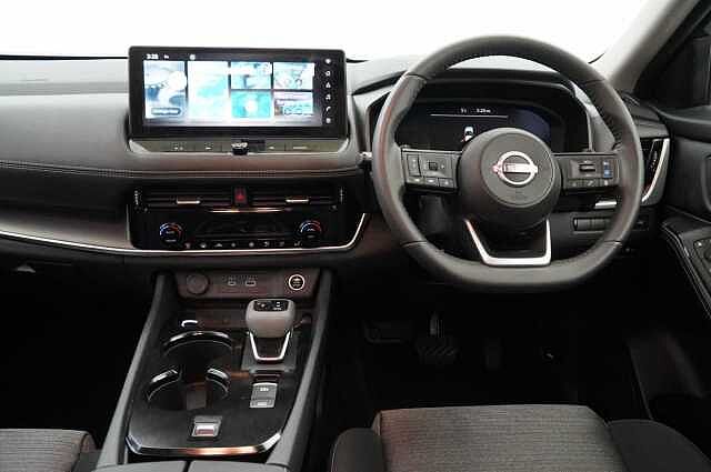 Nissan X-Trail 1.5 VC-T MH 163 N-Connecta X-Tronic Auto with 5 Seats + Nav and 360 Cameras