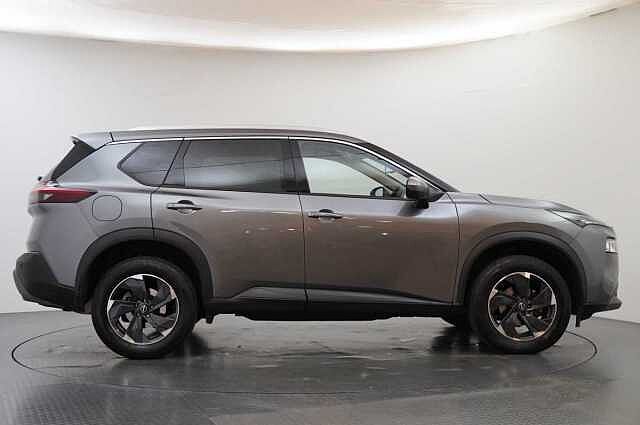 Nissan X-Trail 1.5 VC-T MH 163 N-Connecta X-Tronic Auto with 5 Seats + Nav and 360 Cameras