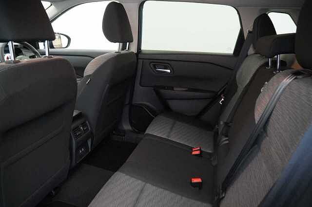 Nissan X-Trail 1.5 VC-T MH 163 N-Connecta X-Tronic Auto with 5 Seats + Nav and 360 Cameras