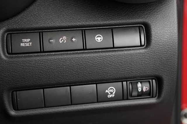 Nissan Juke 1.0 DIG-T 114 Tekna with BOSE Audio and Drive Assist Technology