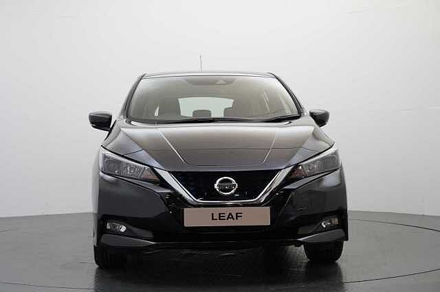 Nissan LEAF 40KW Acenta Auto with Rear View Camera and Apple + Android Integration