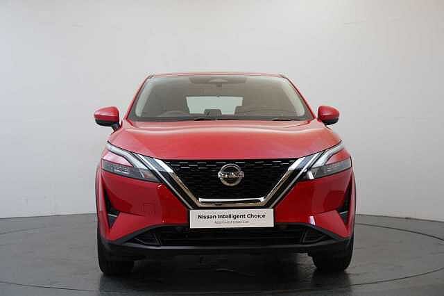 Nissan Qashqai 1.3 DIG-T MH 140 Acenta Premium with Rear View Camera and Intelligent Key