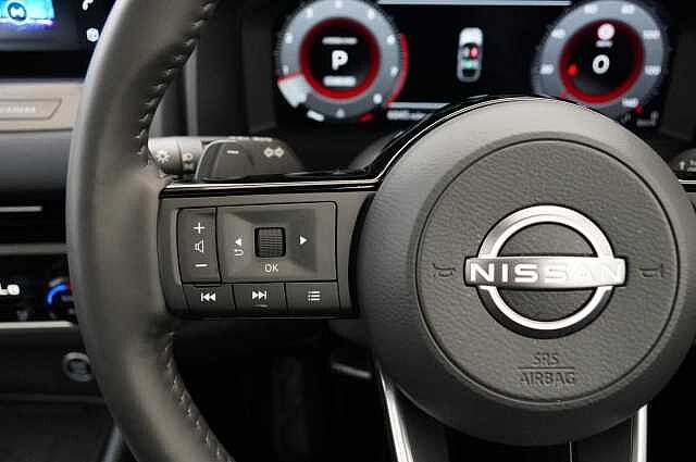 Nissan Qashqai 1.3 DIG-T MH 158 Tekna X-Tronic Auto with Glass Roof and Pro Pilot Assist