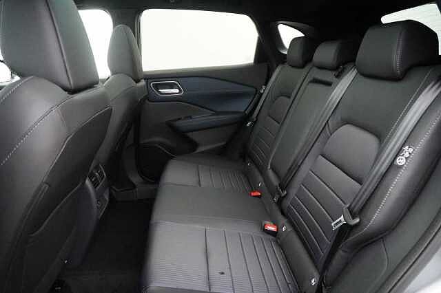 Nissan Qashqai 1.3 DIG-T MH 158 Tekna X-Tronic Auto with Glass Roof and Pro Pilot Assist