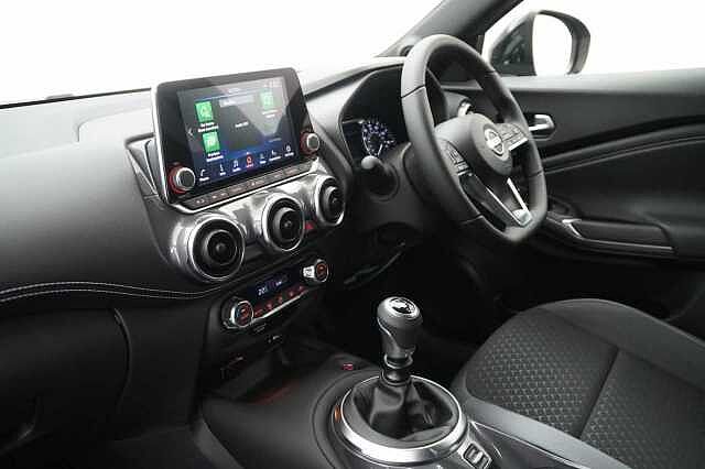 Nissan Juke 1.0 DIG-T 114 N-Connecta with Sat Nav and Rear View Camera