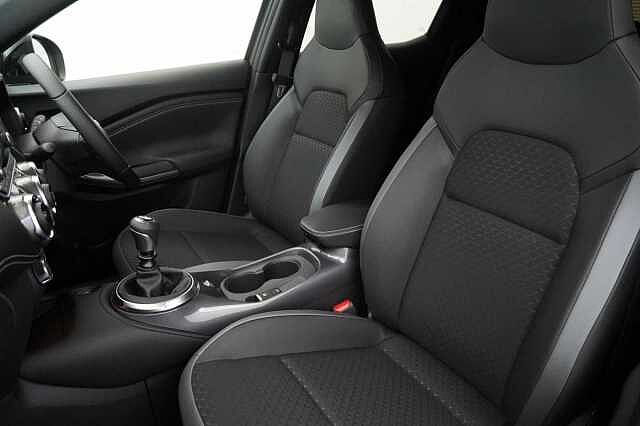 Nissan Juke 1.0 DIG-T 114 N-Connecta with Sat Nav and Rear View Camera