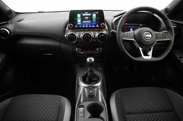 Nissan Juke 1.0 DIG-T 114 N-Connecta with Sat Nav and Rear View Camera