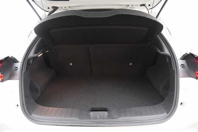 Nissan Juke 1.0 DIG-T 114 N-Connecta with Sat Nav and Rear View Camera