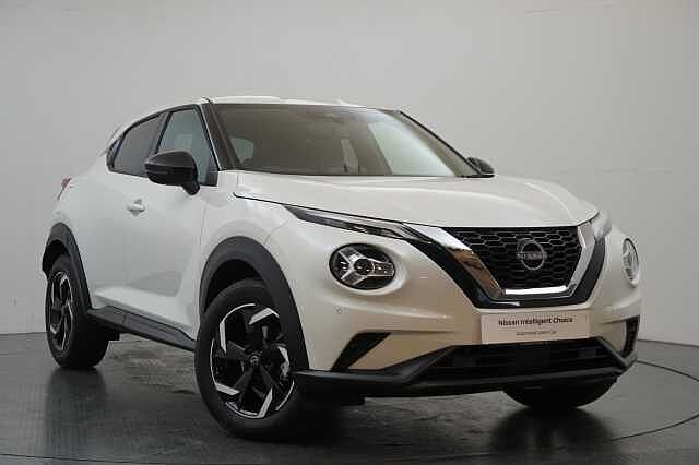 Nissan Juke 1.0 DIG-T 114 N-Connecta with Sat Nav and Rear View Camera