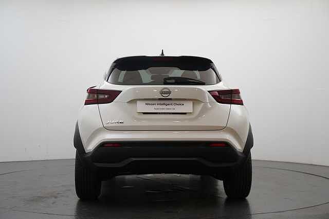 Nissan Juke 1.0 DIG-T 114 N-Connecta with Sat Nav and Rear View Camera
