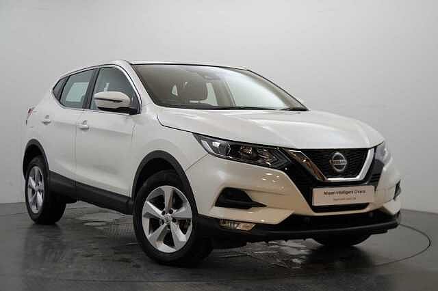 Nissan Qashqai 1.3 DIG-T 140 Acenta Premium with Sat Nav and Rear View Camera
