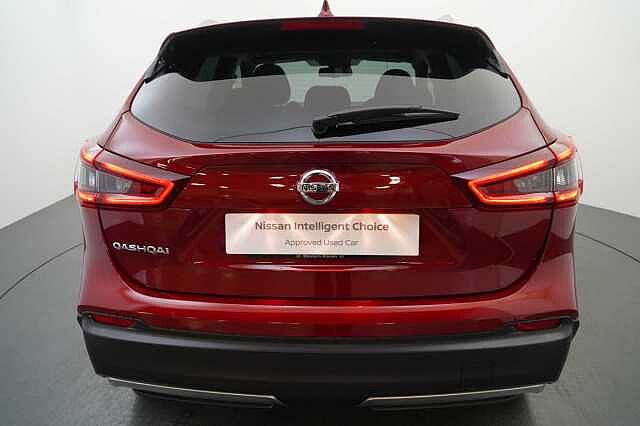 Nissan Qashqai 1.3 DIG-T 160 N-Connecta DCT Auto with Glass Roof + Nav &amp; 360 View Cameras