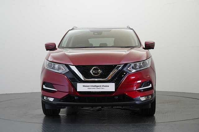 Nissan Qashqai 1.3 DIG-T 160 N-Connecta DCT Auto with Glass Roof + Nav &amp; 360 View Cameras