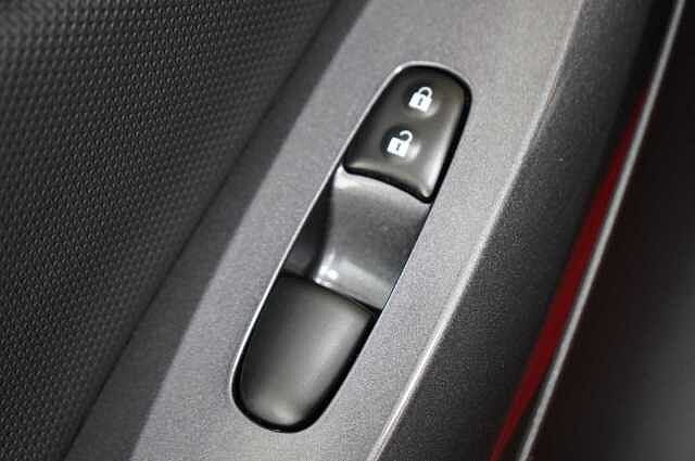 Nissan Juke 1.0 DIG-T 114 Acenta with Rear Camera + Apple and Android Integration