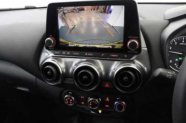 Nissan Juke 1.0 DIG-T 114 Acenta with Rear Camera + Apple and Android Integration