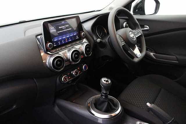 Nissan Juke 1.0 DIG-T 114 Acenta with Rear Camera + Apple and Android Integration