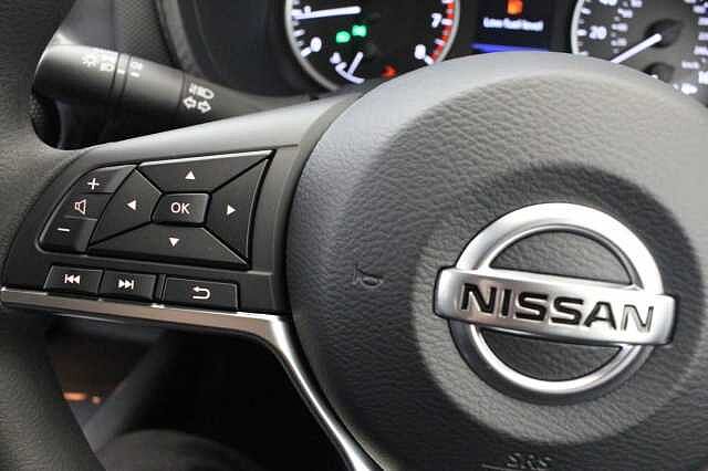 Nissan Juke 1.0 DIG-T 114 Acenta with Rear Camera + Apple and Android Integration