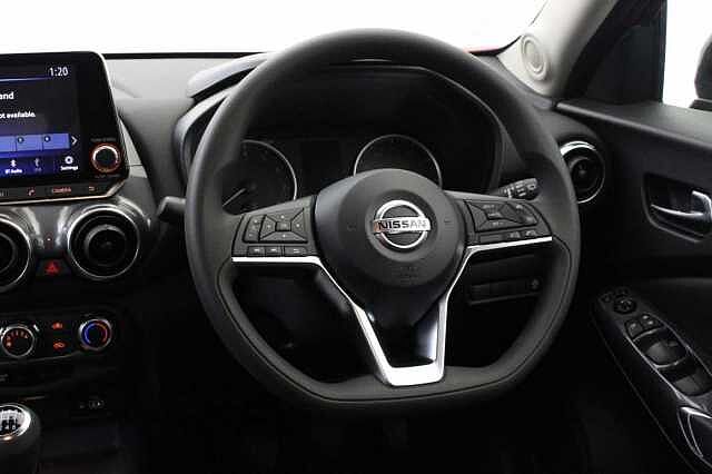 Nissan Juke 1.0 DIG-T 114 Acenta with Rear Camera + Apple and Android Integration