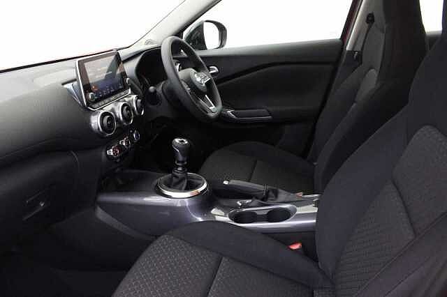 Nissan Juke 1.0 DIG-T 114 Acenta with Rear Camera + Apple and Android Integration