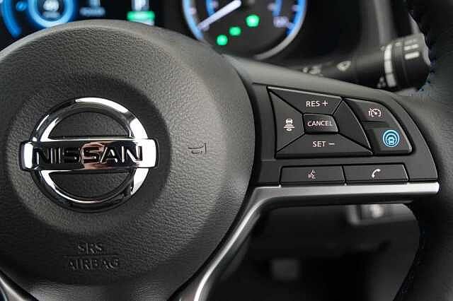 Nissan LEAF 40KW Tekna Auto with BOSE Audio and Pro Pilot Technology