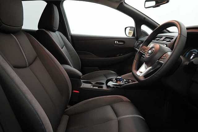 Nissan LEAF 40KW Tekna Auto with BOSE Audio and Pro Pilot Technology