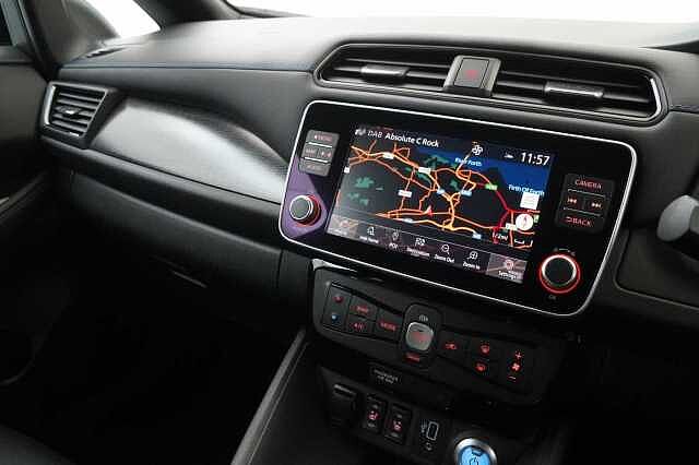 Nissan LEAF 40KW Tekna Auto with BOSE Audio and Pro Pilot Technology