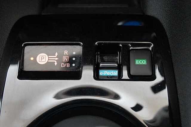 Nissan LEAF 40KW Tekna Auto with BOSE Audio and Pro Pilot Technology
